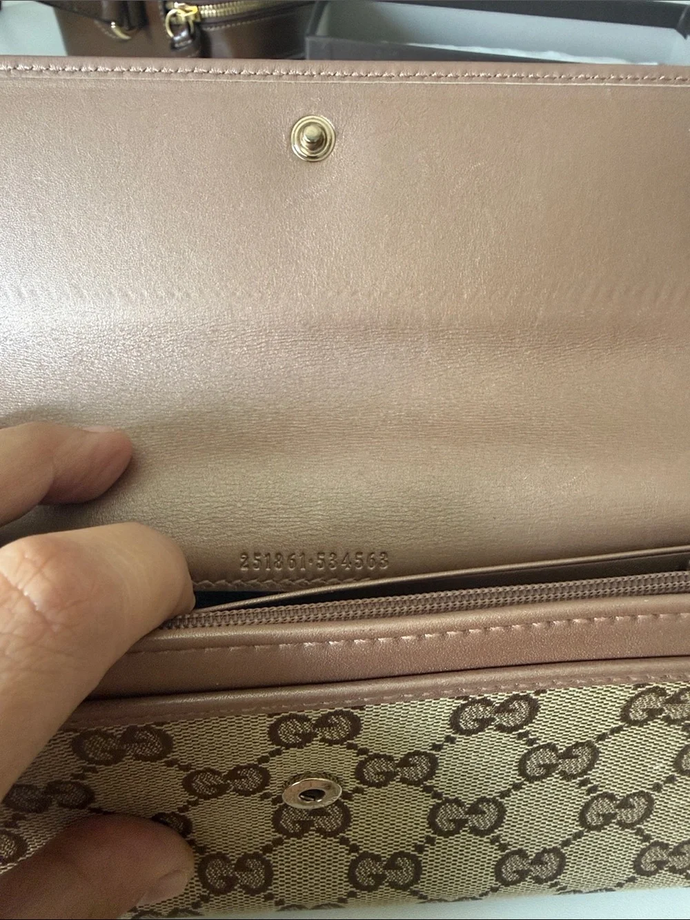 Gucci Beige GG Supreme Wallet with Pink Trim and Gold Heart Logo